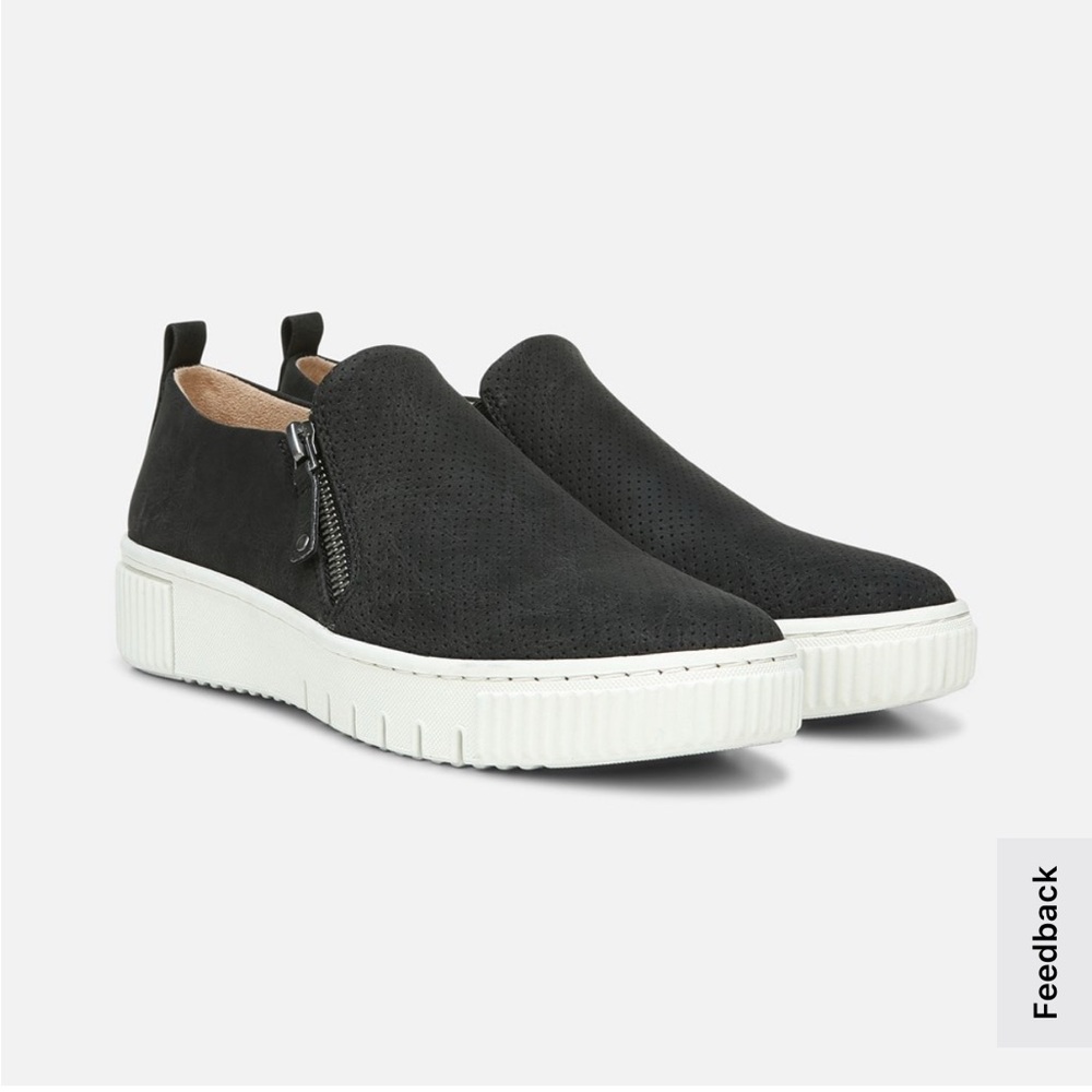 NIB Soul by Naturalizer Turner Zipper Slip On Sneakers